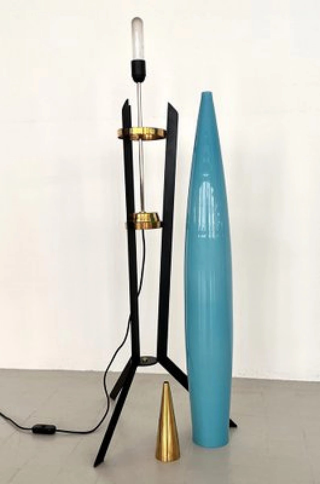 Rocket floor lamp in glass and brass by Vistosi, 1970s 11