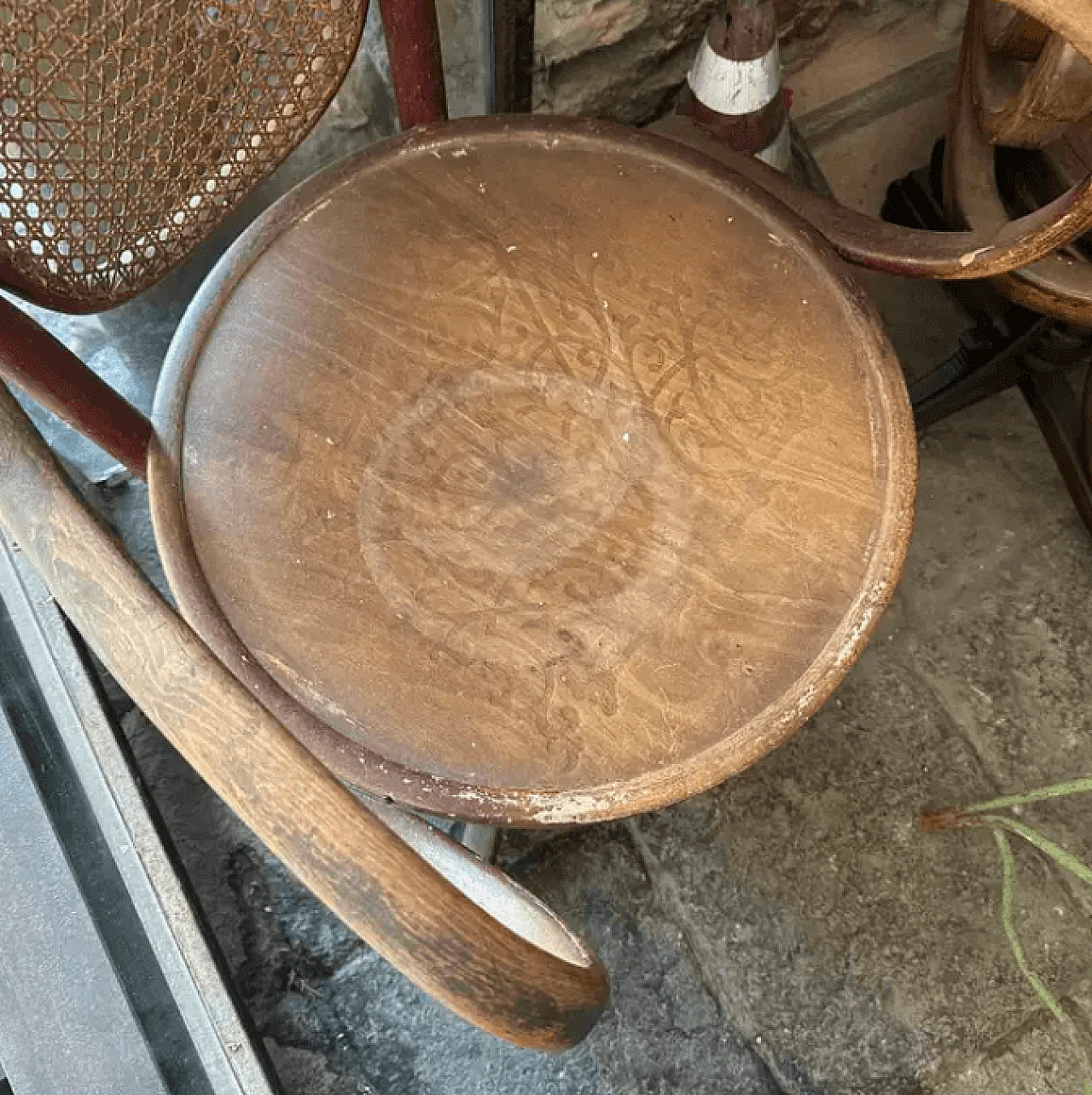 Tonet swivel barber's armchair in wood and wicker, early 20th century 4