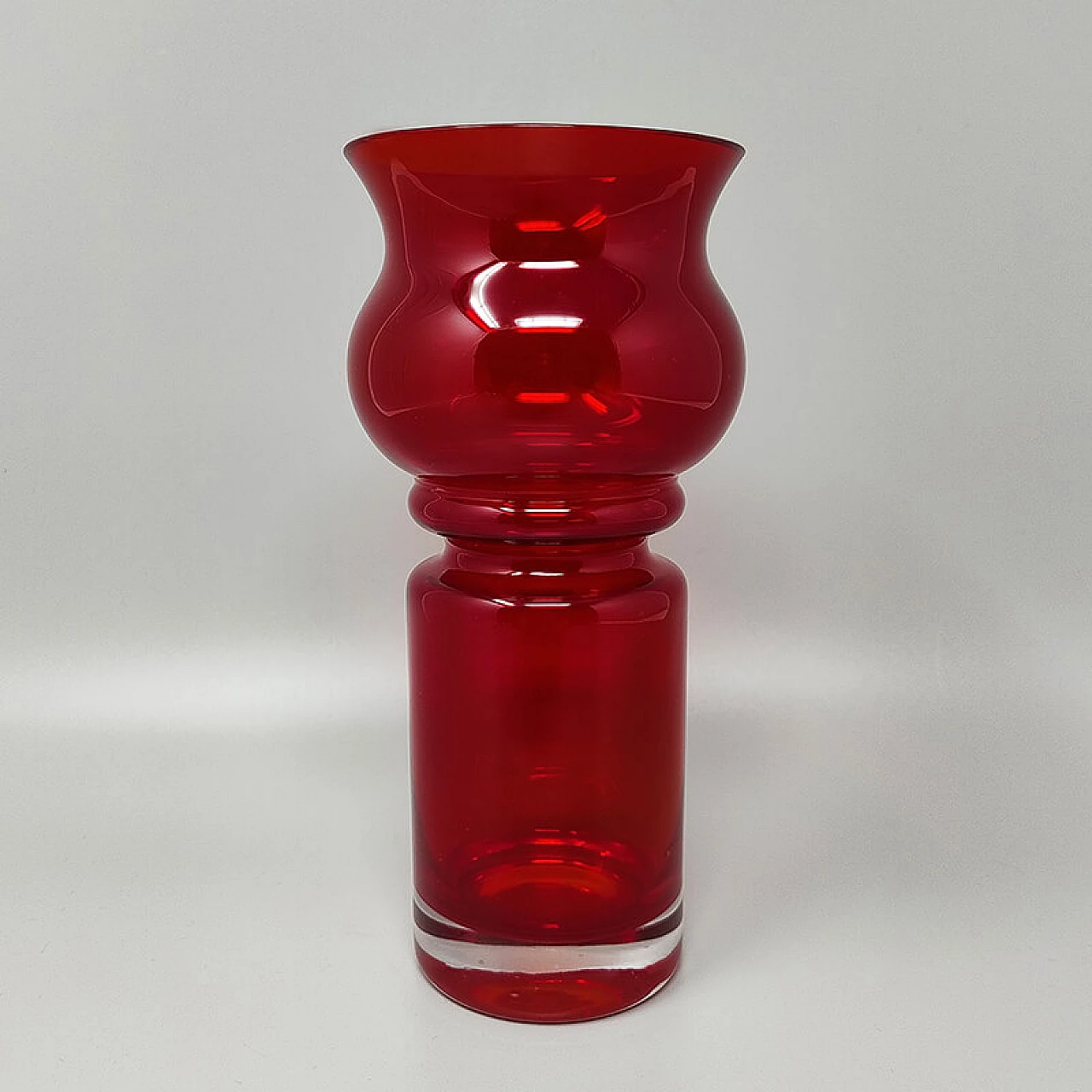 Tulppaani vase by Tamara Aladin for Riihimaki/Riihimaen Lasi Oy, 1970s 3