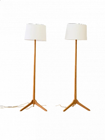 Coppia di lampade da terra in rovere attribuite a Carl Malmsten, anni '60