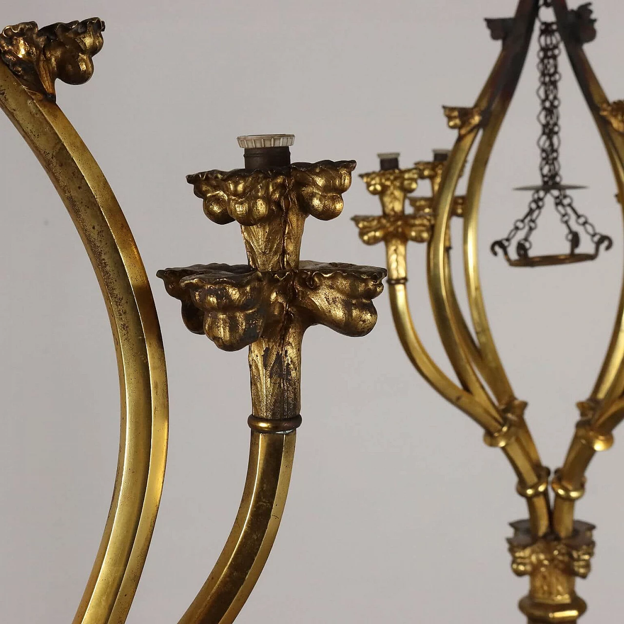 Pair of four-light floor lamps in gilded bronze, early 20th century 5