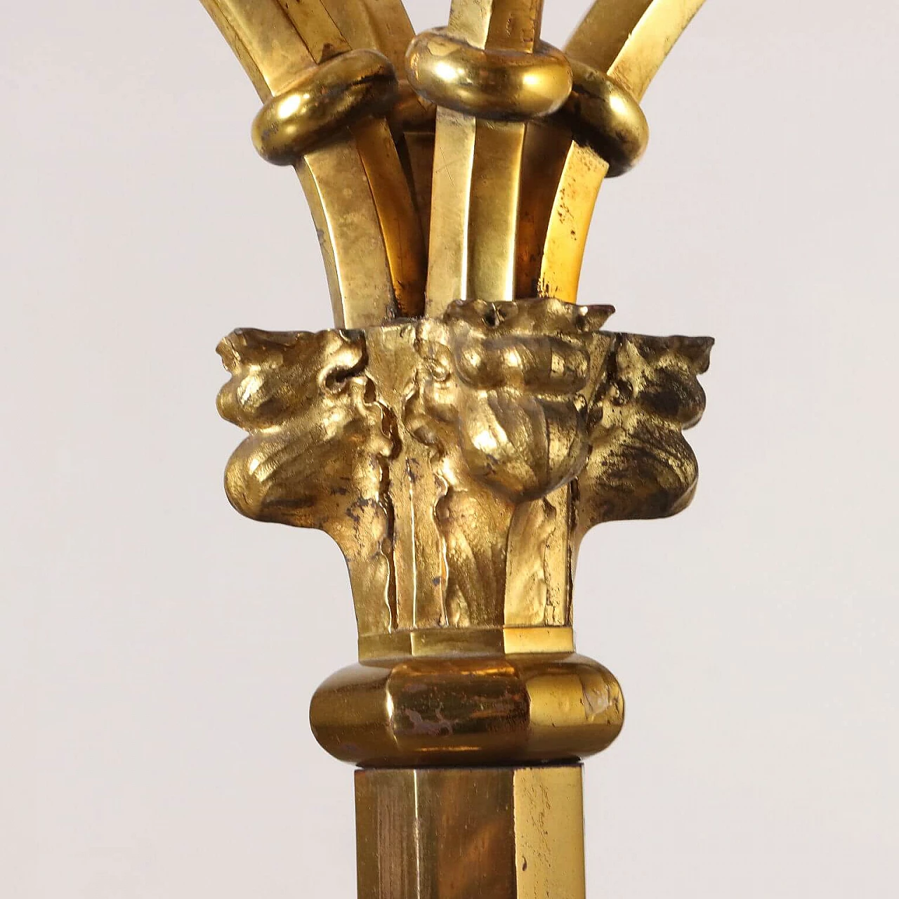 Coppia di lampade da terra a quattro luci in bronzo dorato, inizio '900 9
