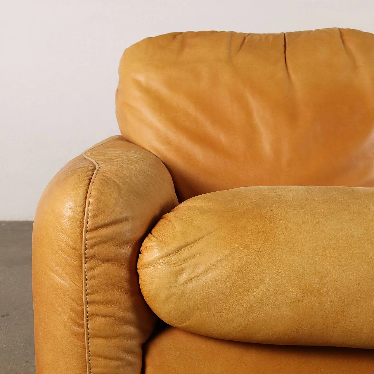 Piumotto three-seater leather sofa by Arrigo Arrighi for Busnelli, 1980s 4