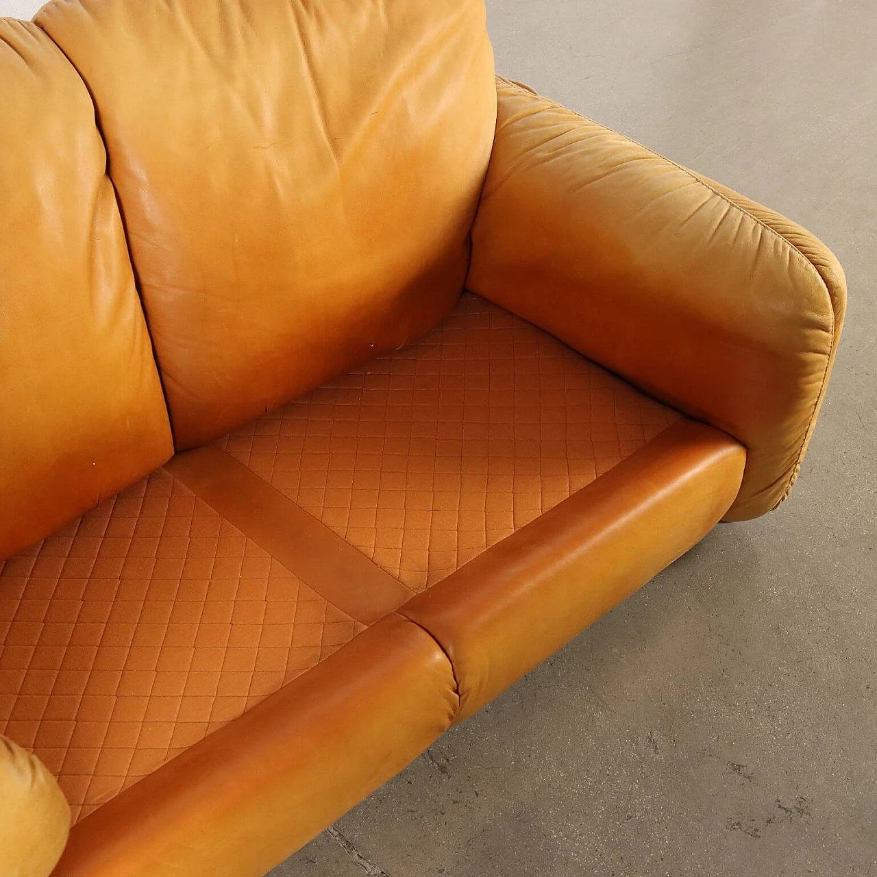 Piumotto three-seater leather sofa by Arrigo Arrighi for Busnelli, 1980s 10