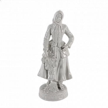Peasant woman, Rudolstadt porcelain sculpture, late 19th century