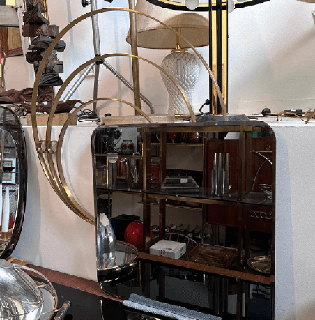 Specchio da parete in ottone stile Luciano Frigerio, anni '60 3