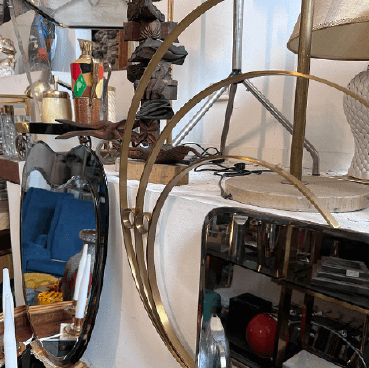 Specchio da parete in ottone stile Luciano Frigerio, anni '60 7