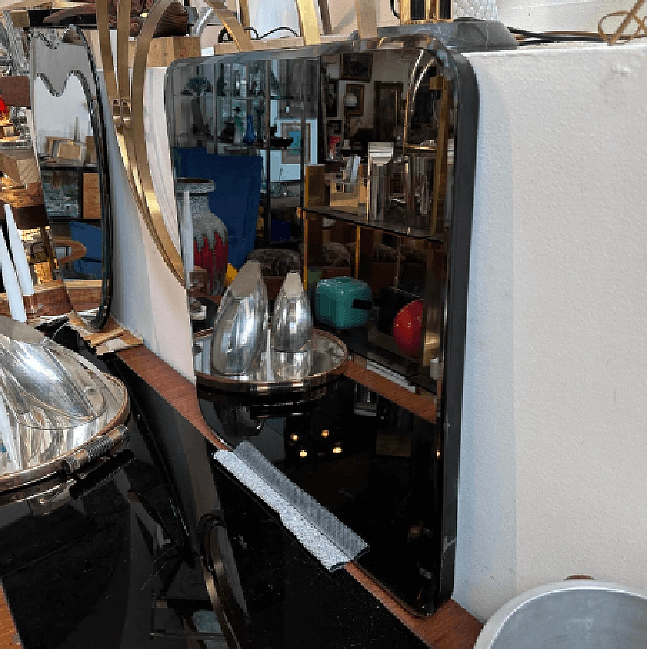 Specchio da parete in ottone stile Luciano Frigerio, anni '60 10