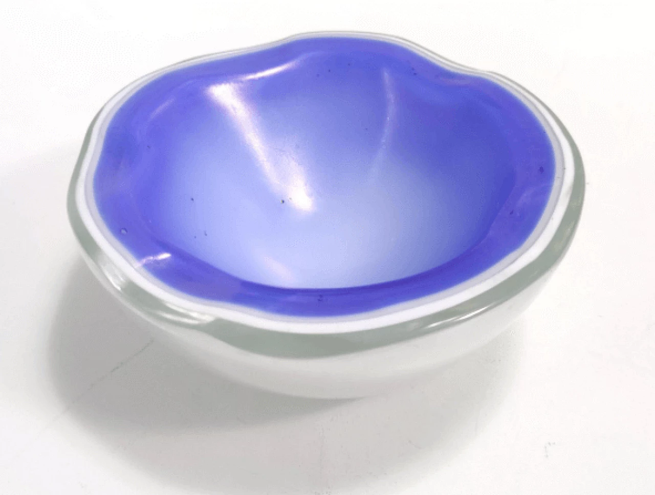 Blue and white Murano glass ashtray, 1960s 4