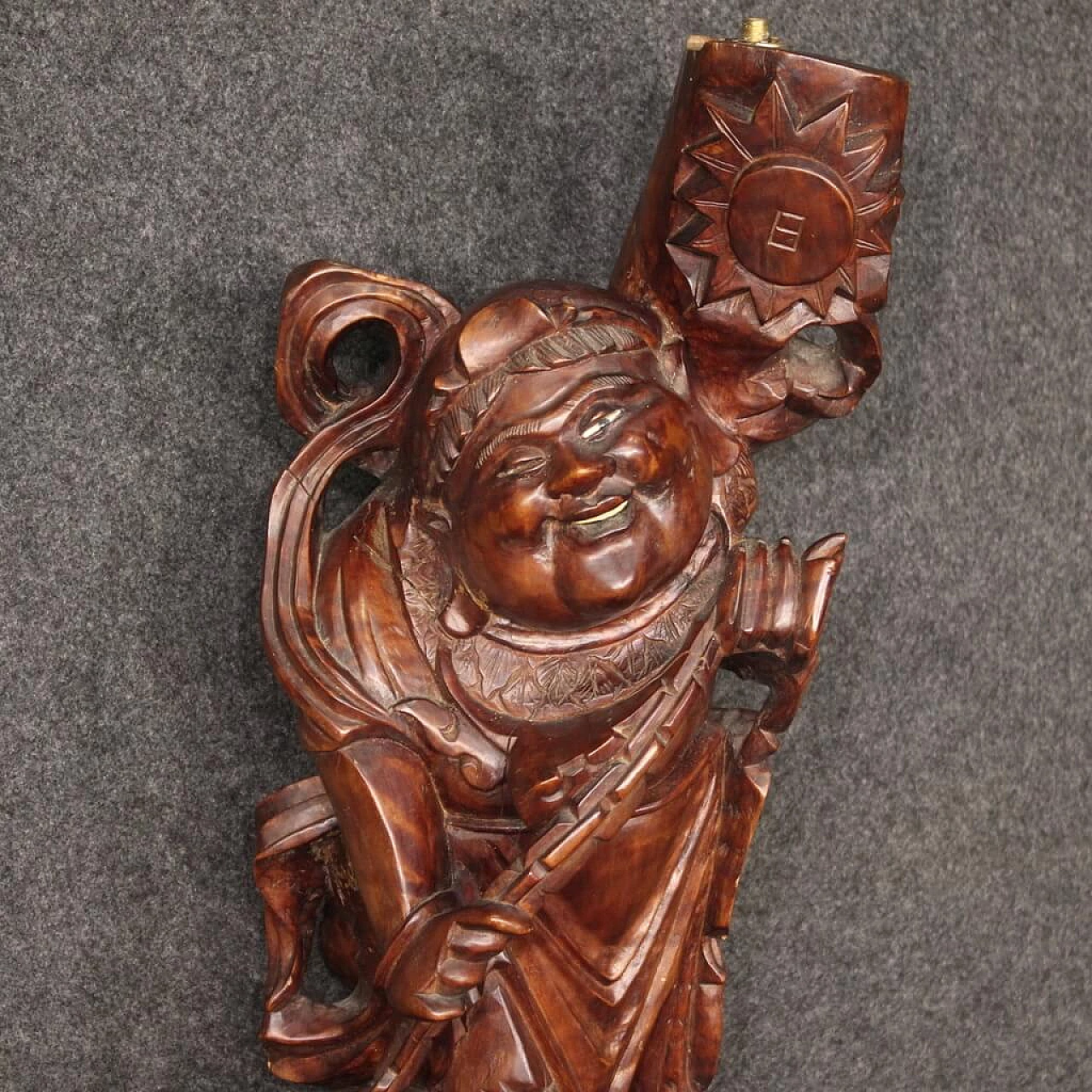 Figura con animale, scultura orientale in legno, anni '60 3