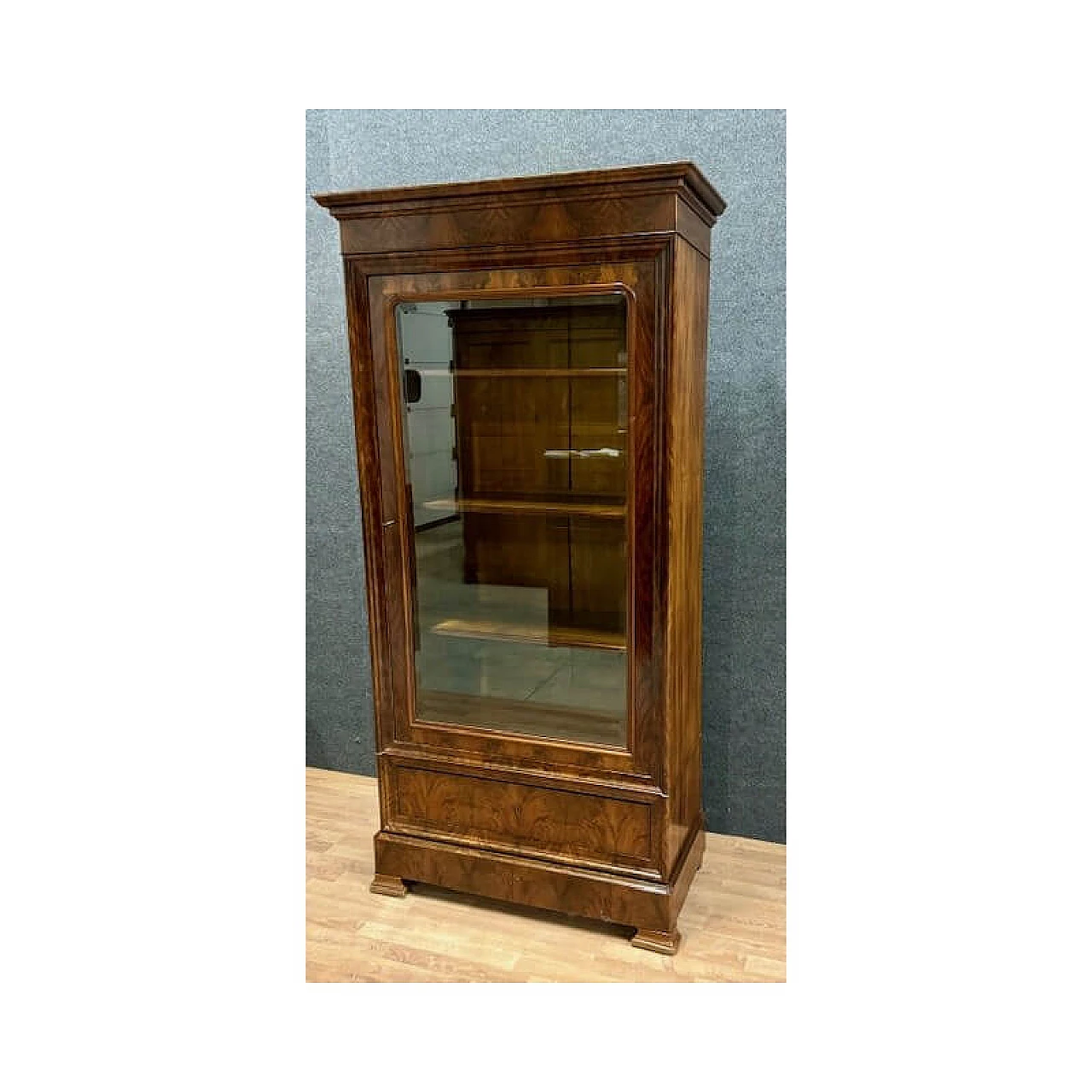 French Charles X mahogany display cabinet, 19th century 4