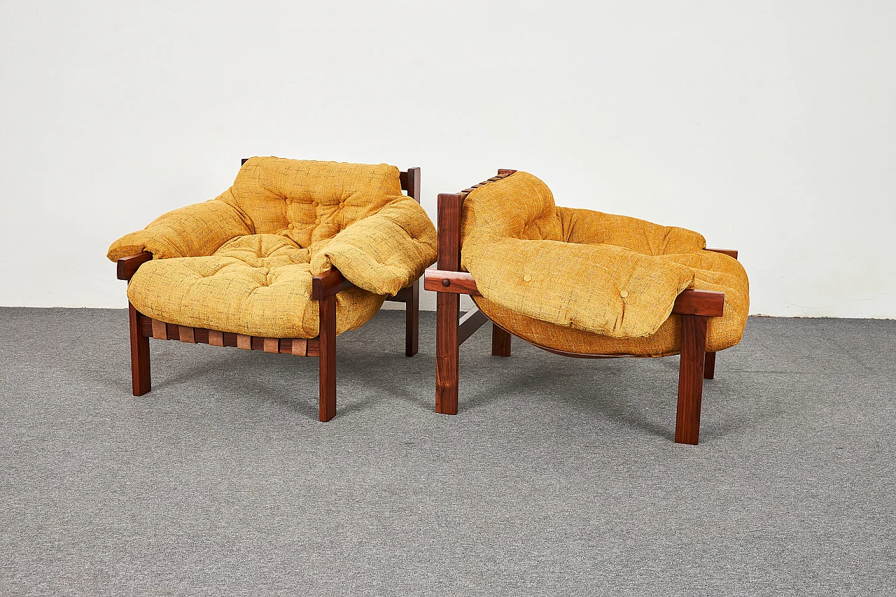 Pair of Balassa armchairs by Ipoly Furniture Company, 1970s 4