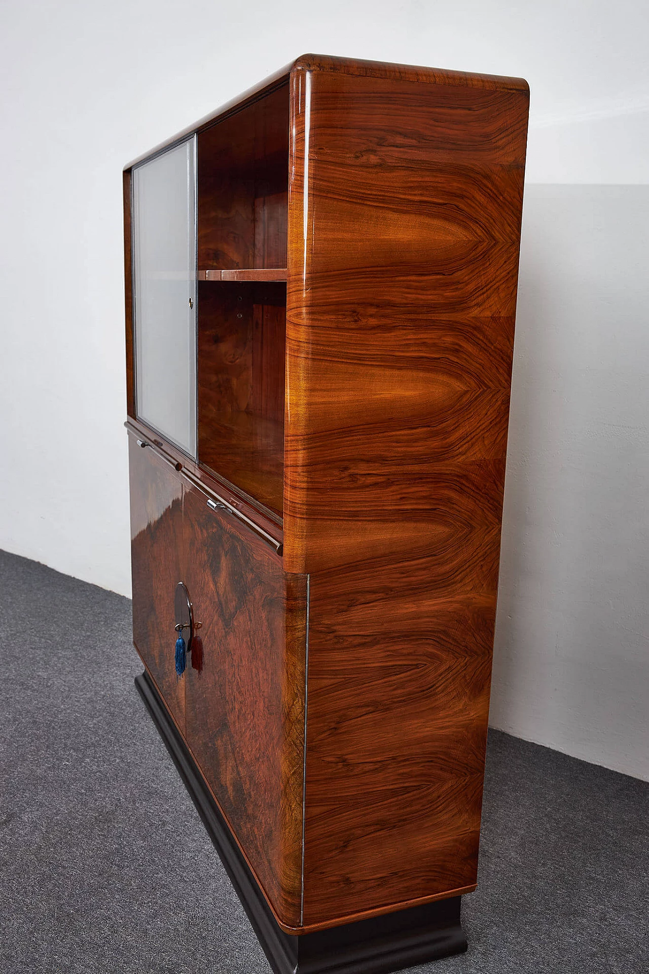 L Seria sideboard with display case by Jindřich Halabala for UP Závody, 1930s 14