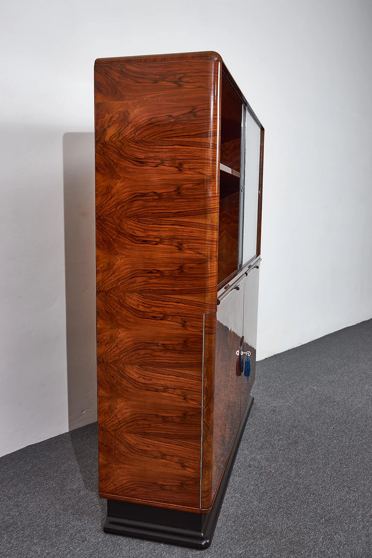 L Seria sideboard with display case by Jindřich Halabala for UP Závody, 1930s 15