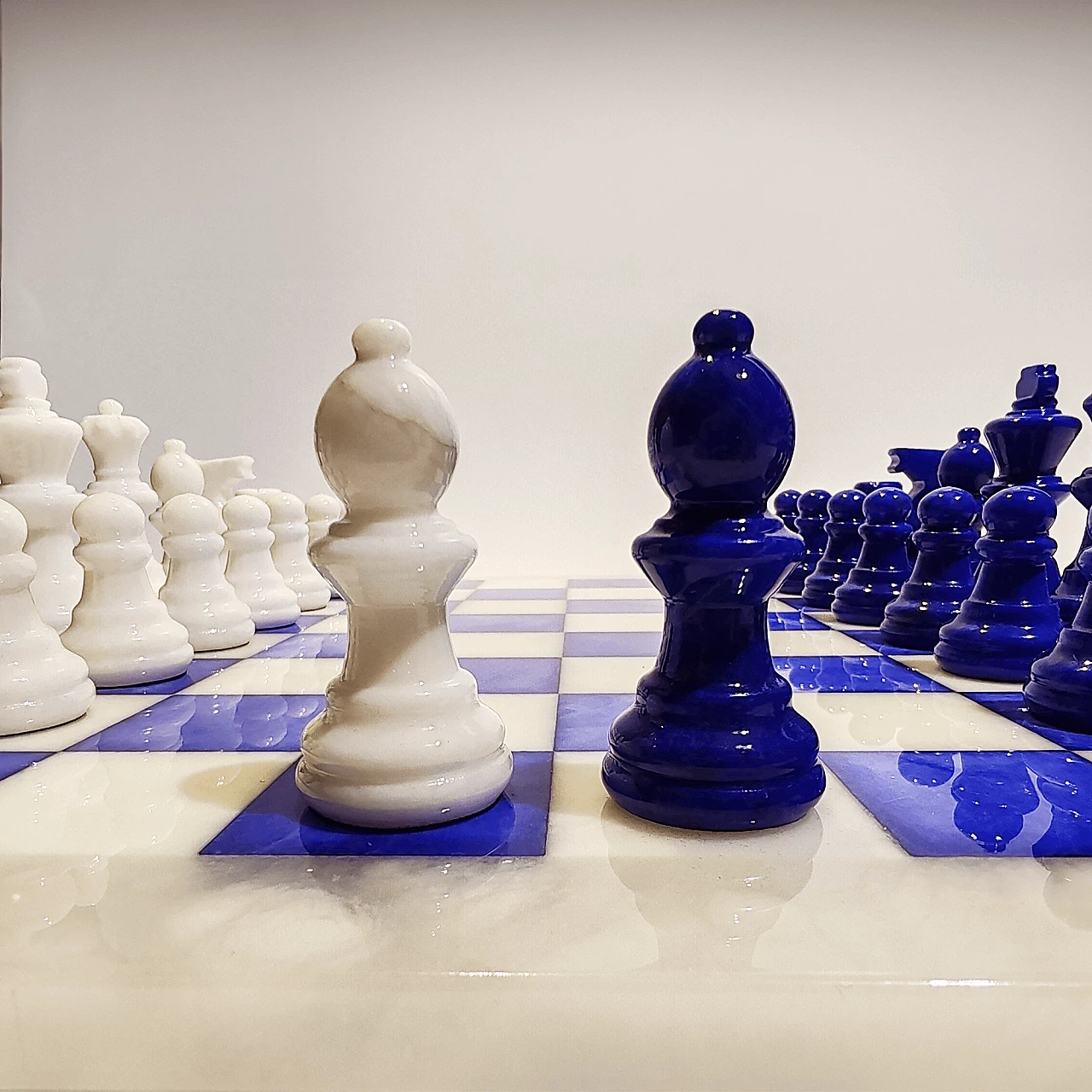 Scacchiera e scacchi in alabastro di Volterra, anni '70 7