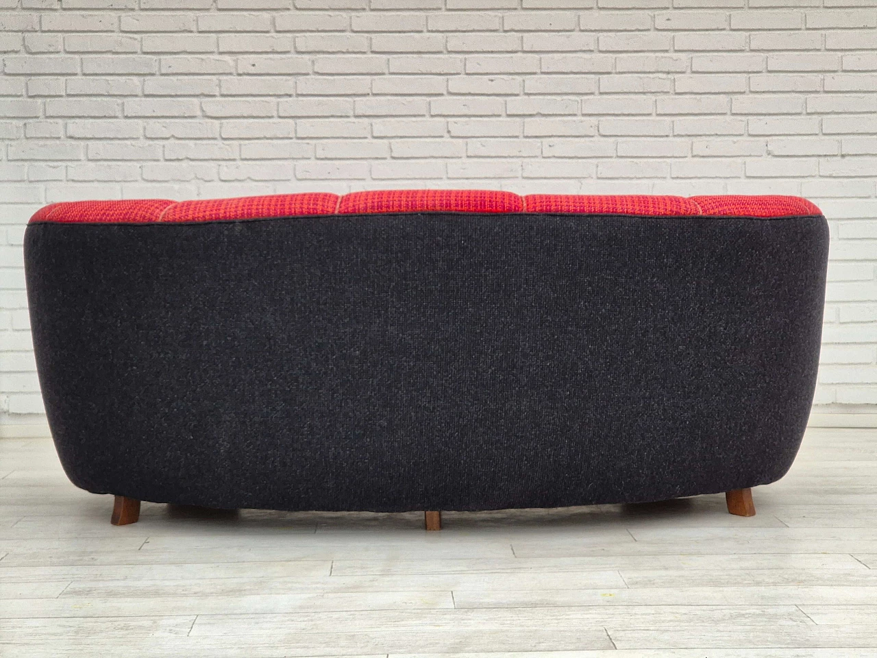 Danish Banana two-seater sofa in wool and beech wood, 1960s 7