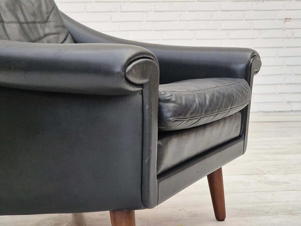 Pair of Matador armchairs by Aage Christiansen for Erhardsen & Andersen, 1960s 6