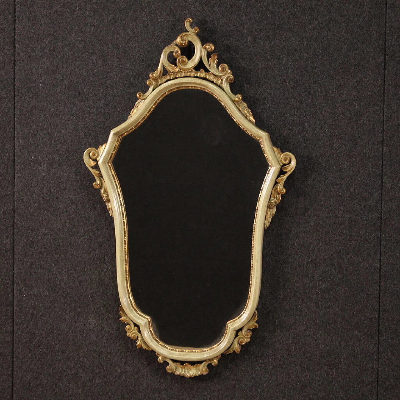 Specchiera in legno scolpito, laccato e dorato in stile veneziano, anni '80 1
