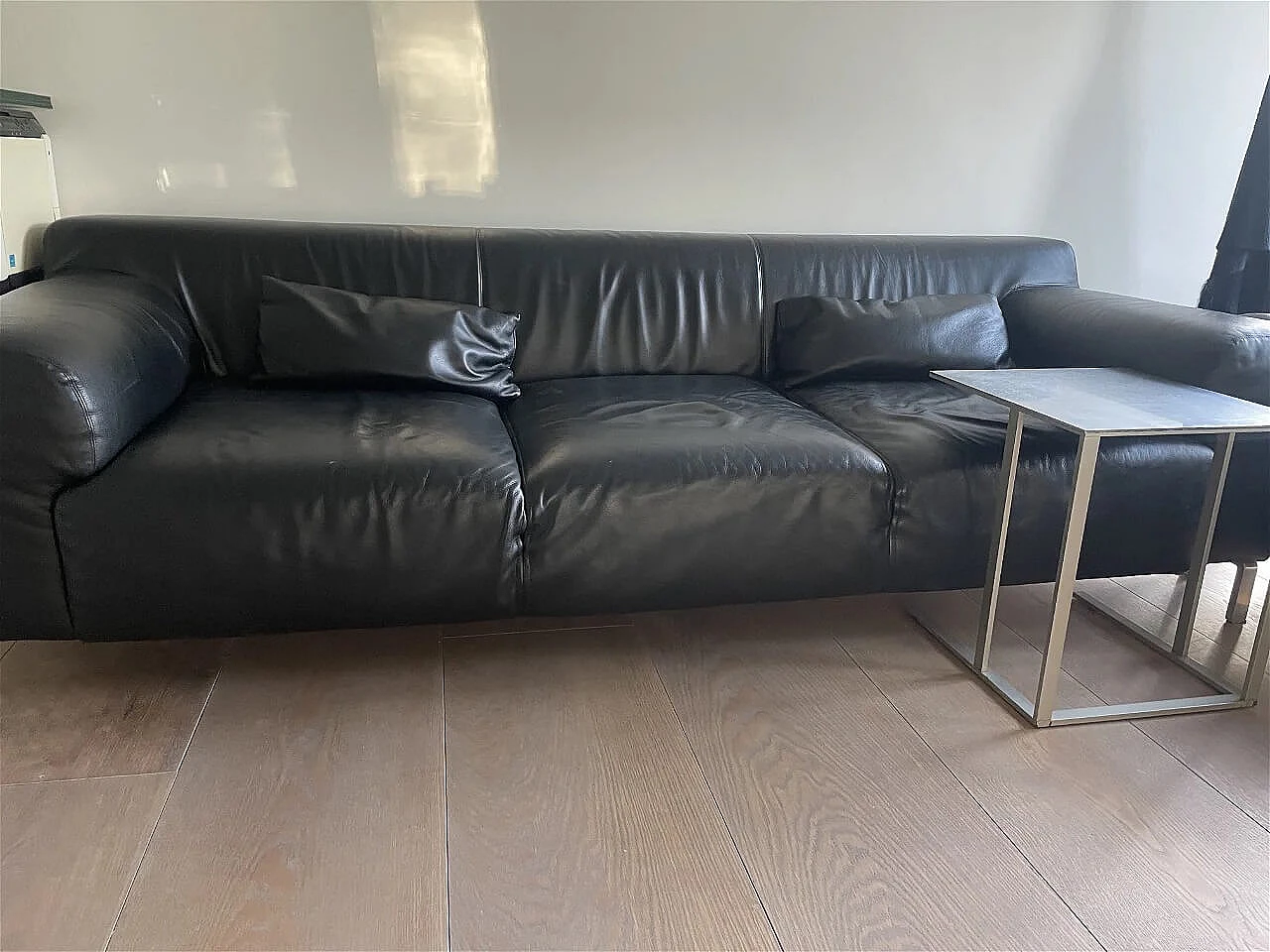 Coppia di divani e panca Greg in pelle nera di Emaf Progetti per Zanotta 6