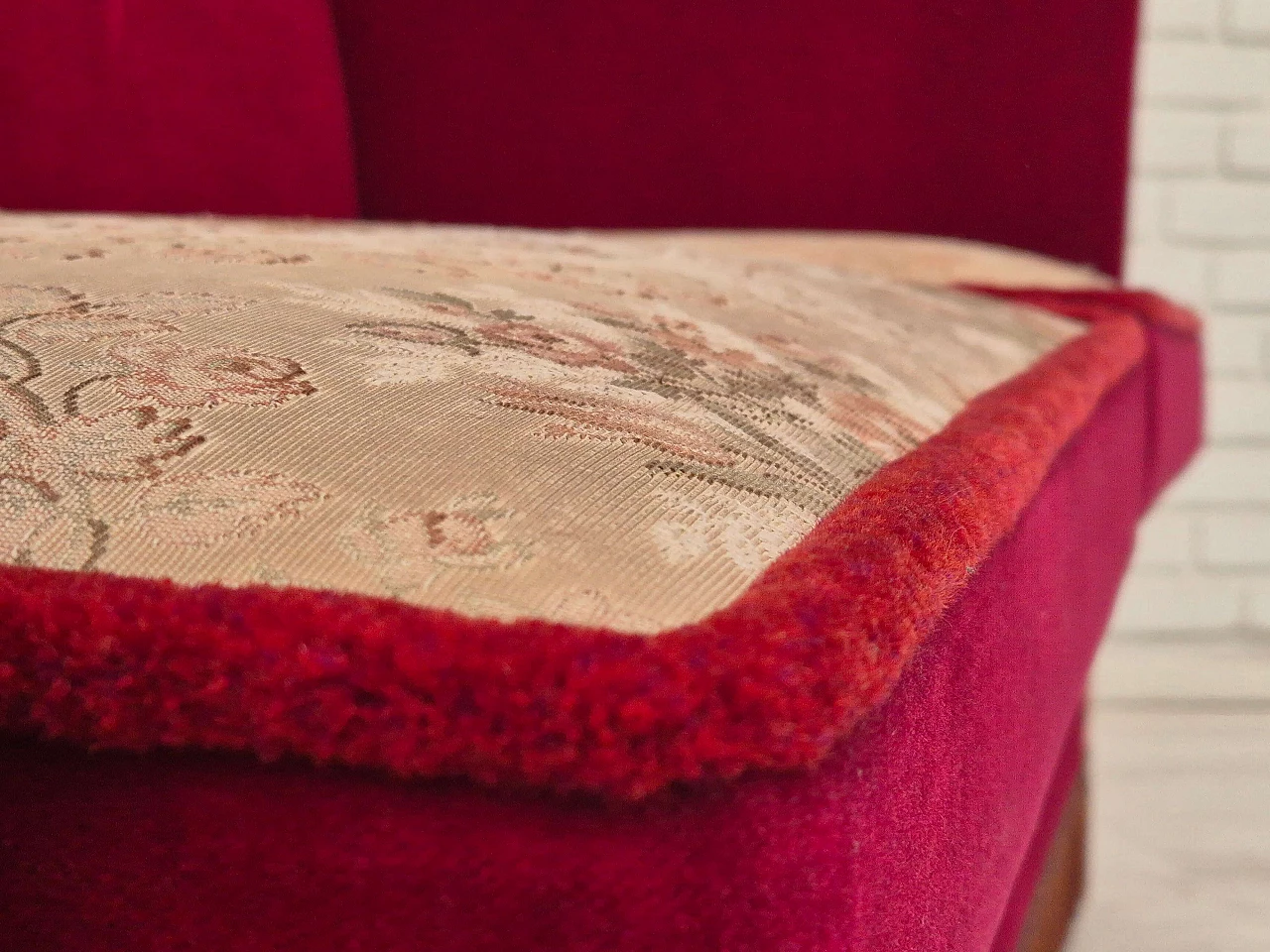 Danish velvet two-seater sofa with fold-down armrests, 1960s 4