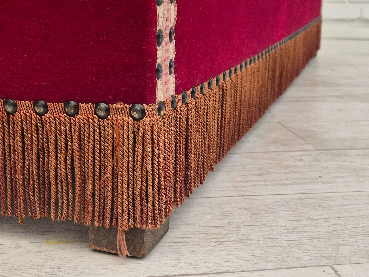 Danish velvet two-seater sofa with fold-down armrests, 1960s 5