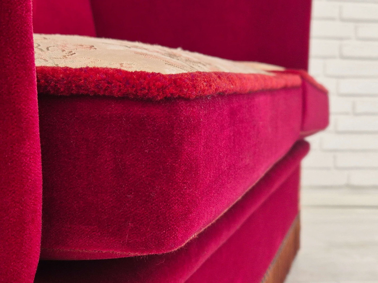 Danish velvet two-seater sofa with fold-down armrests, 1960s 6