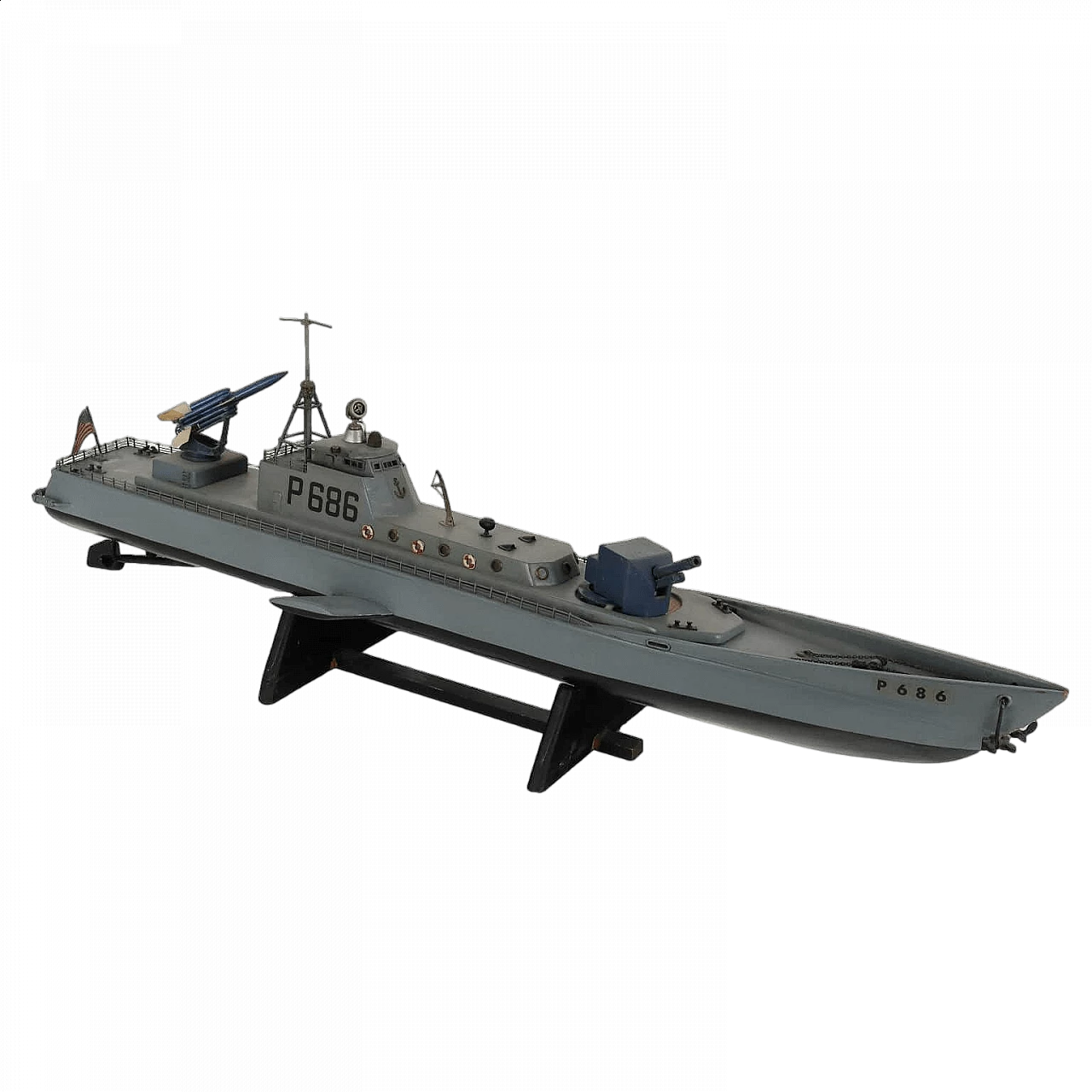 Modellino di nave da guerra in legno 10