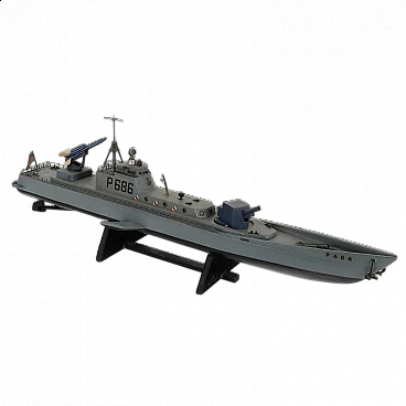 Wood warship model