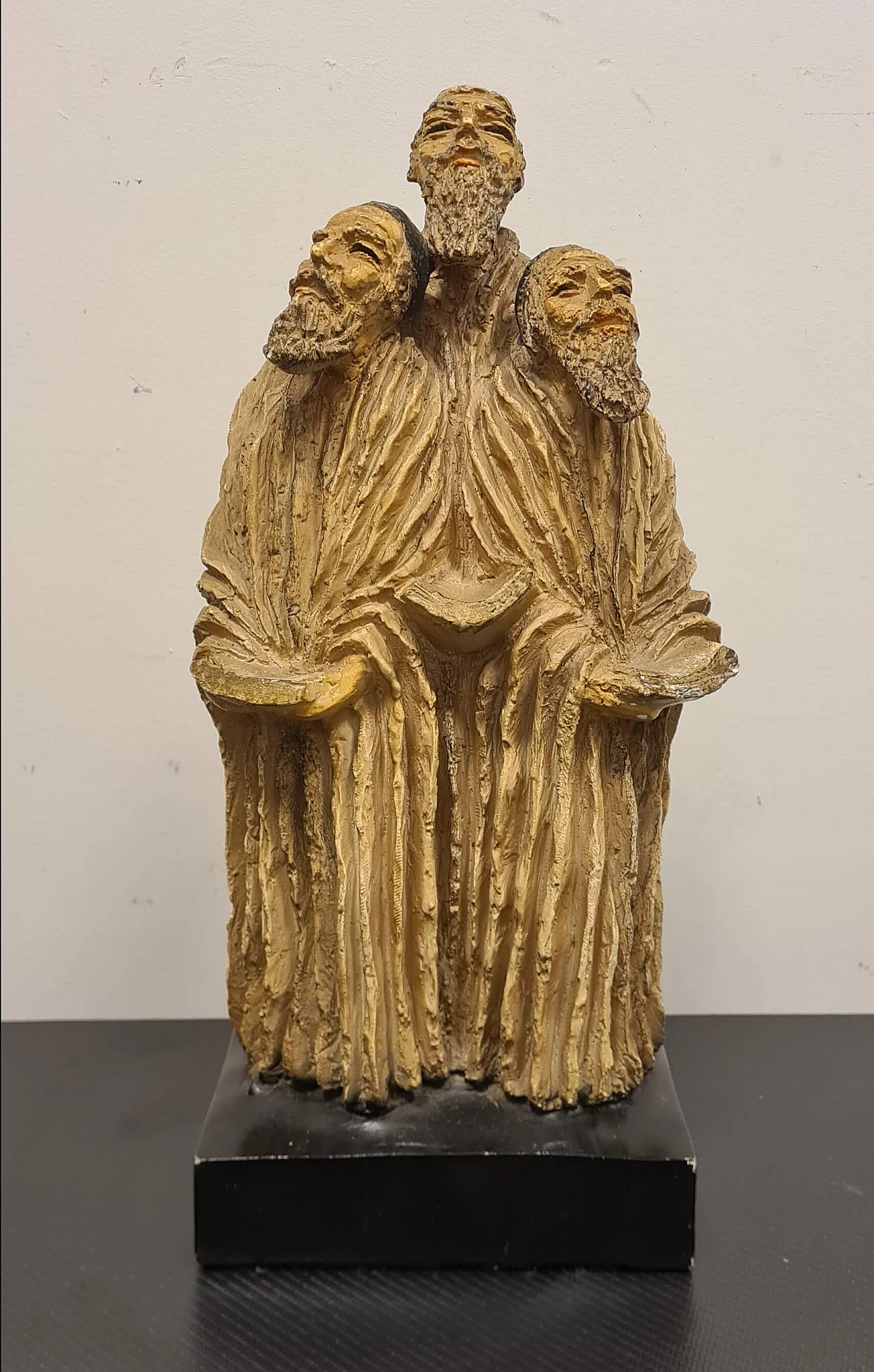 Enamelled stoneware sculpture depicting Jewish singing trio, 1960s 3