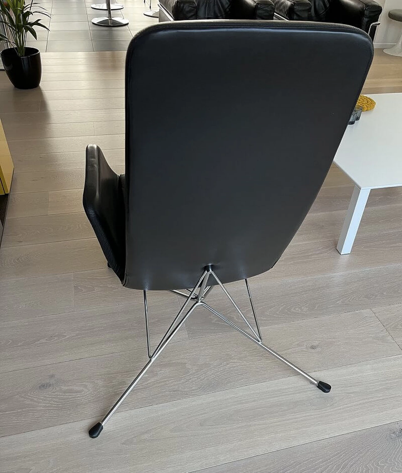 Mylord armchair in black leather by Alfredo Häberli for Zanotta 9