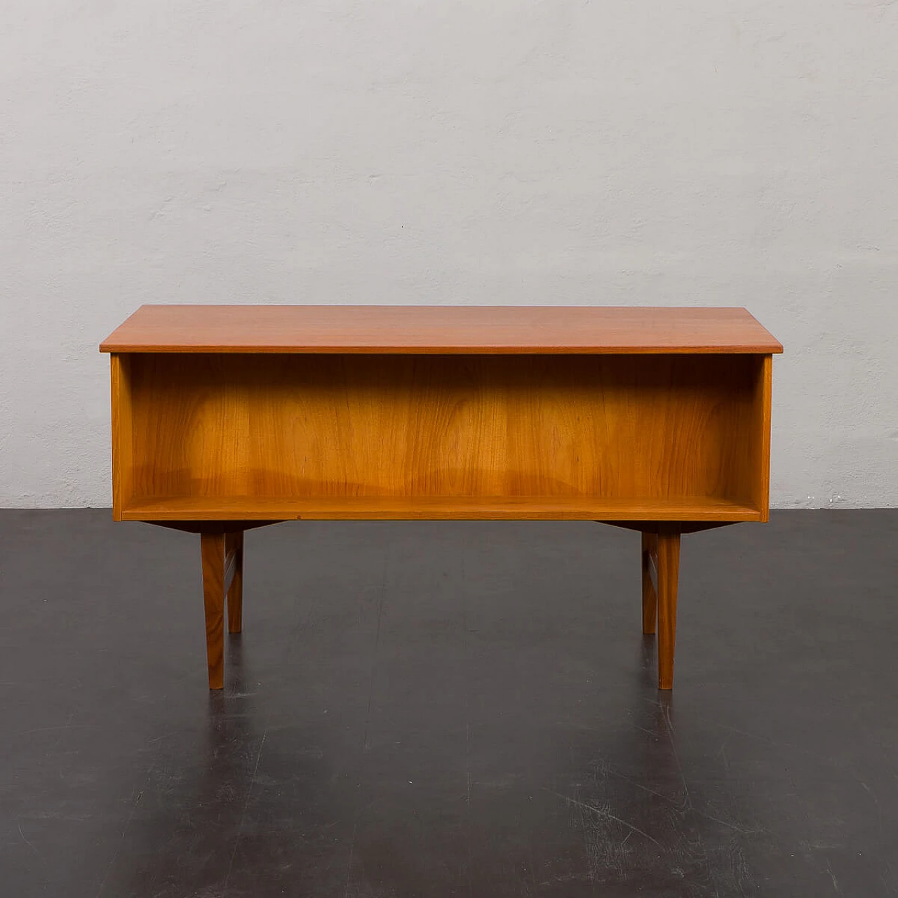 Scrivania vintage freestanding in teak con 7 cassetti, anni '60 10