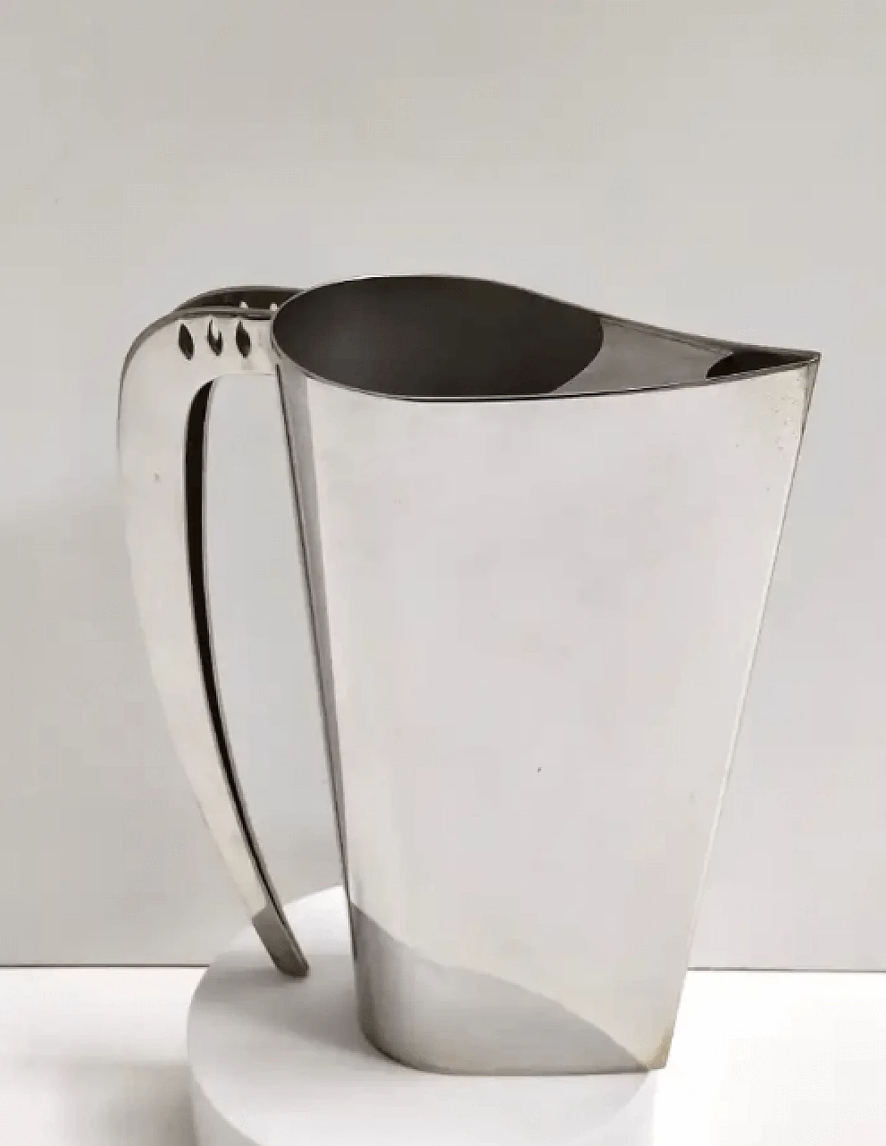 Kanye silver-plated brass postmodern jug by Lino Sabattini, 1980s 8