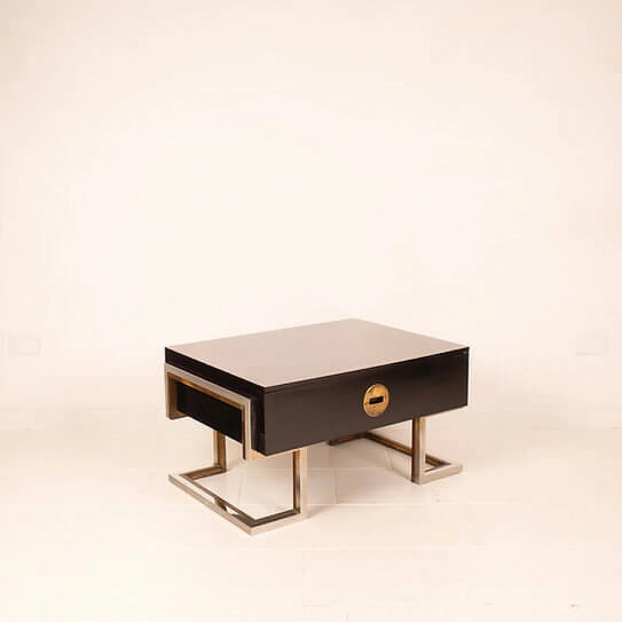 Tavolino in legno, ottone e acciaio di Romeo Rega, anni '70 4