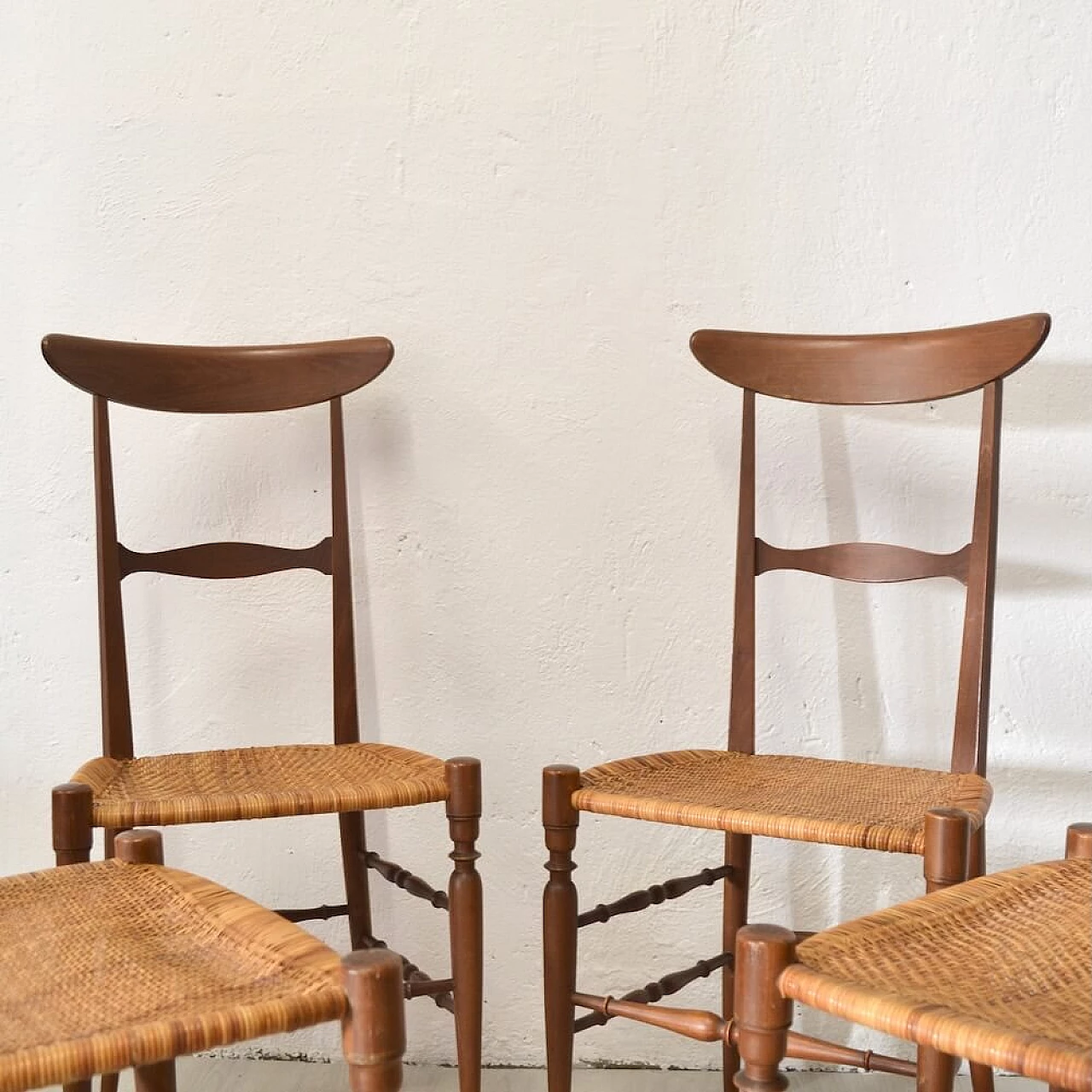 5 Chiavari chairs in wood and woven straw, 1950s 5