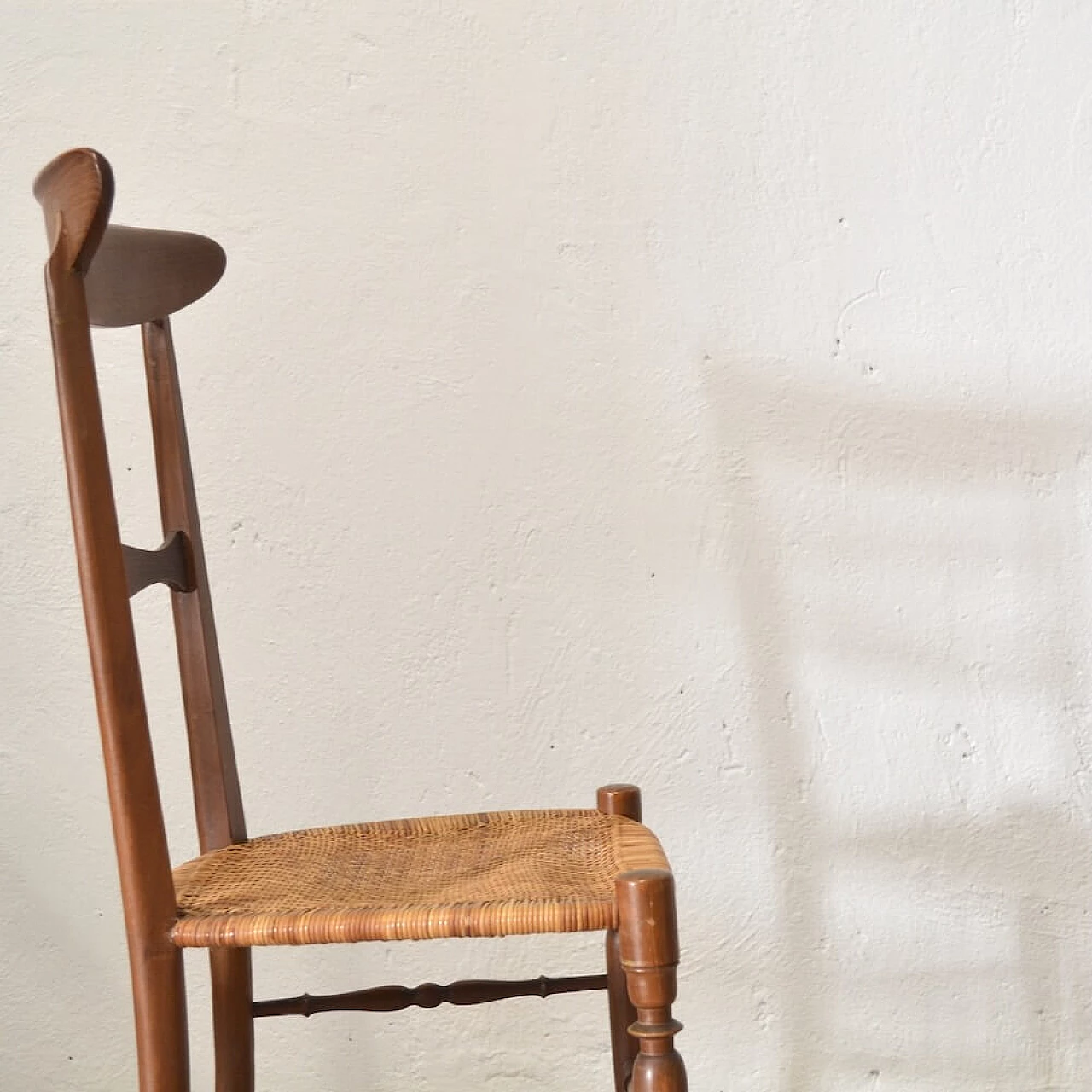 5 Chiavari chairs in wood and woven straw, 1950s 6