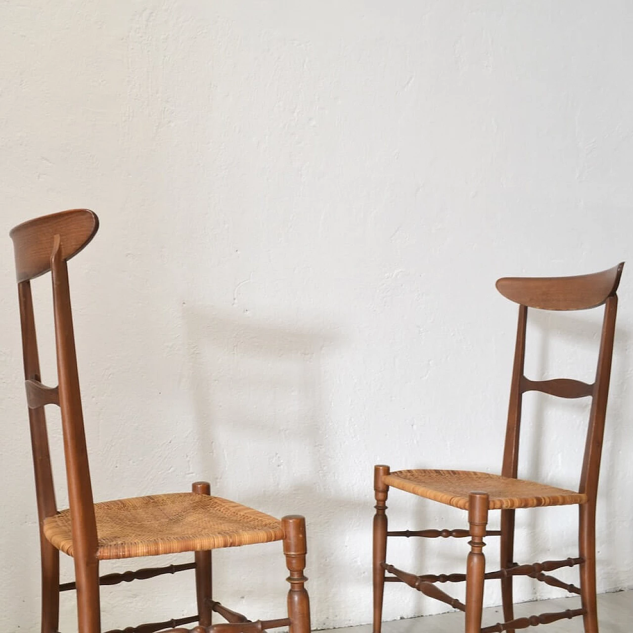 5 Chiavari chairs in wood and woven straw, 1950s 7