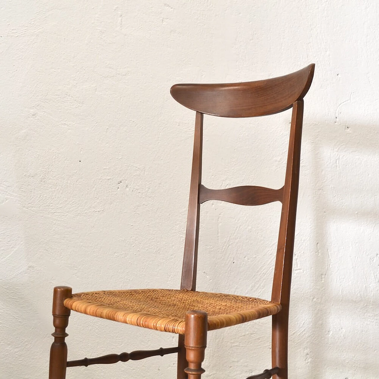 5 Chiavari chairs in wood and woven straw, 1950s 9