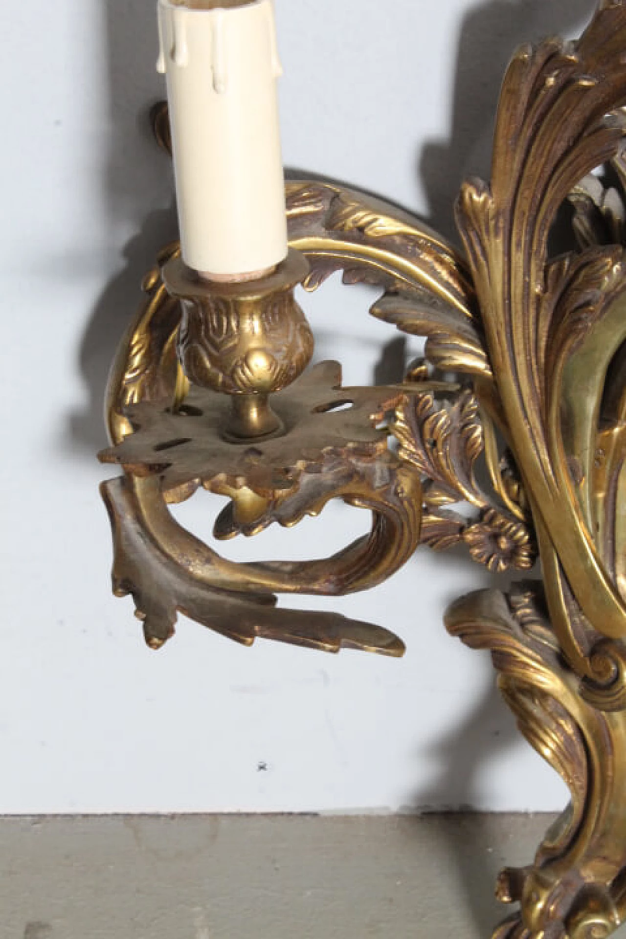 Pair of Louis XVI style bronze wall lights, late 19th century 10