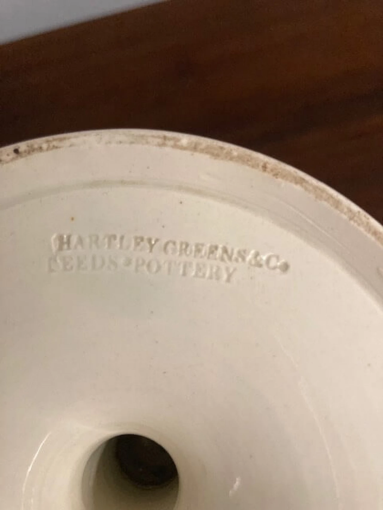 Pair of Victorian glazed ceramic vases, 19th century 11