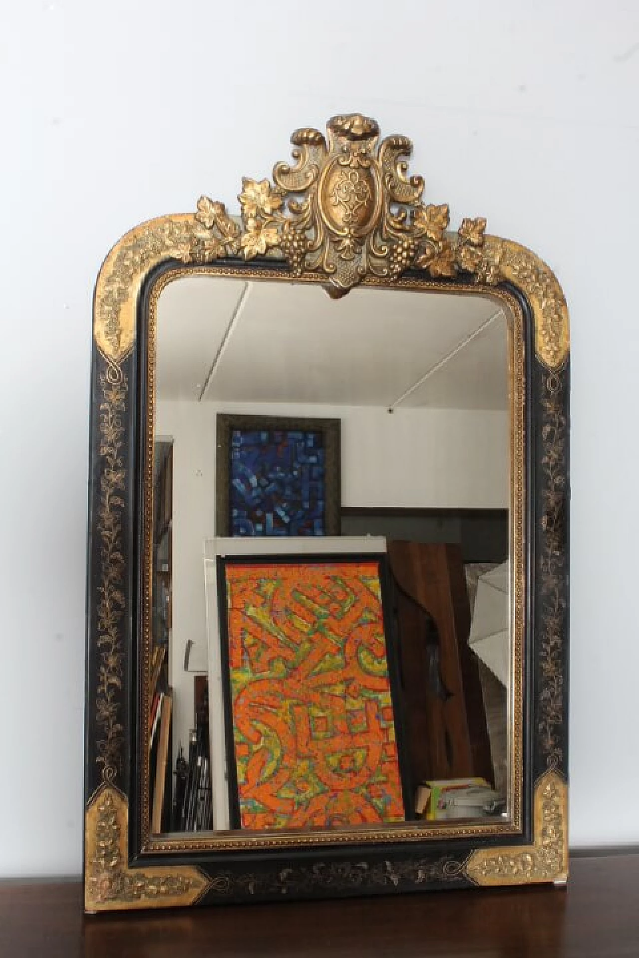 Specchio Luigi Filippo in legno laccato nero e dorato, metà '800 1