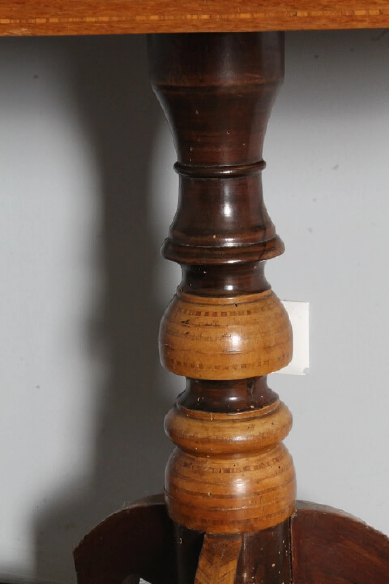 Walnut Rolo table with maple and dark walnut inlays, 19th century 2