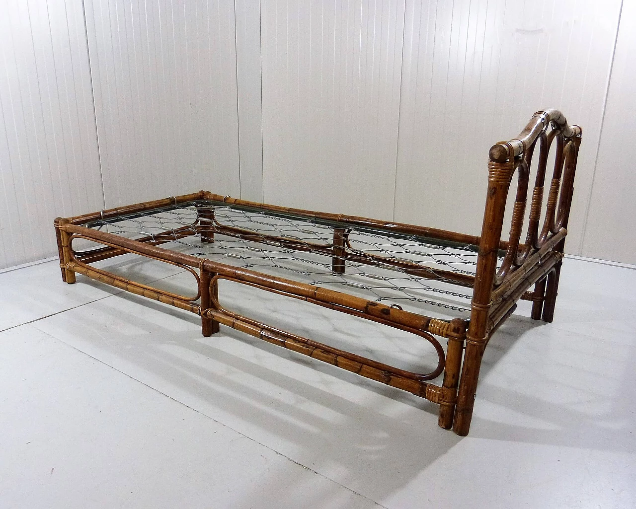 Brown varnished rattan daybed, 1970s 6