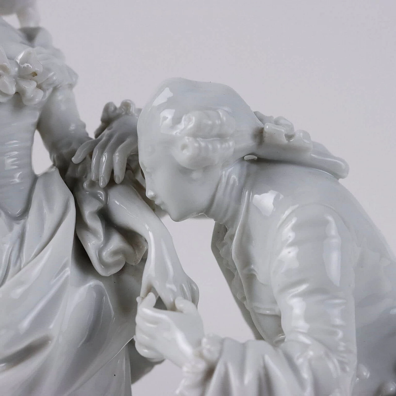 Gallant couple sculpture, Capodimonte porcelain, late 19th century 4