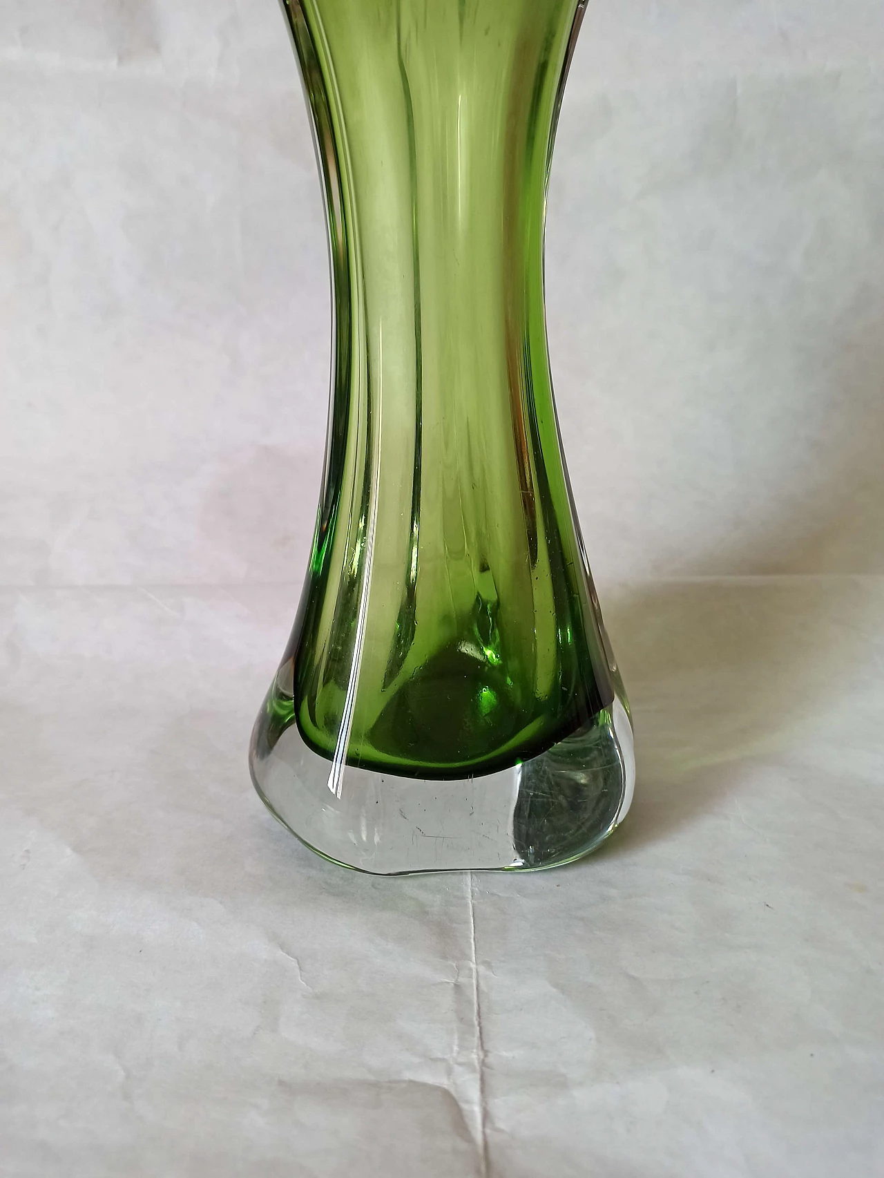 Vaso in vetro di Murano sommerso verde, anni '70 4