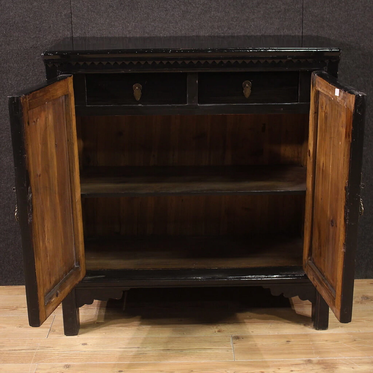 Credenza cinese in legno esotico laccato, anni '50 9