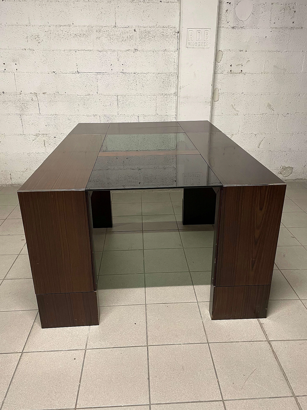 Rosewood and crystal extendable table, 1970s 9