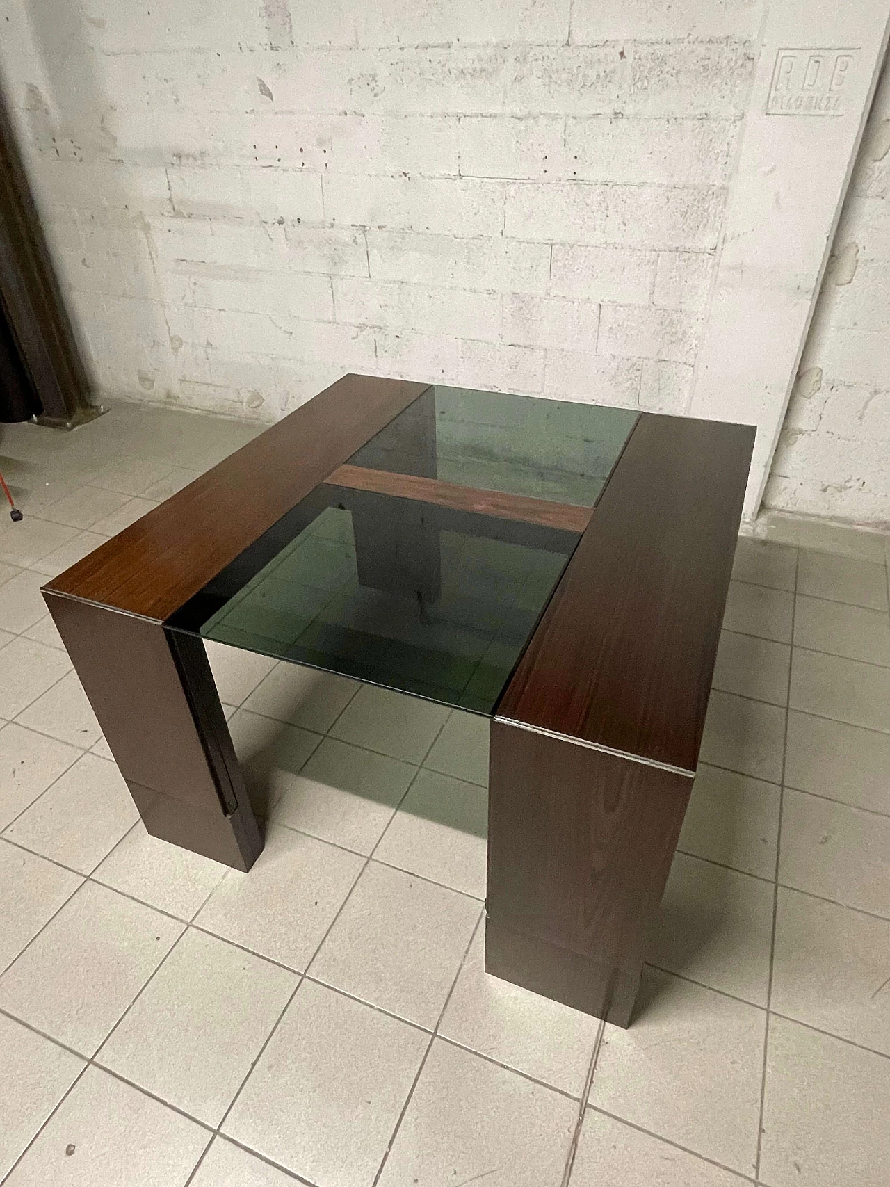 Rosewood and crystal extendable table, 1970s 11