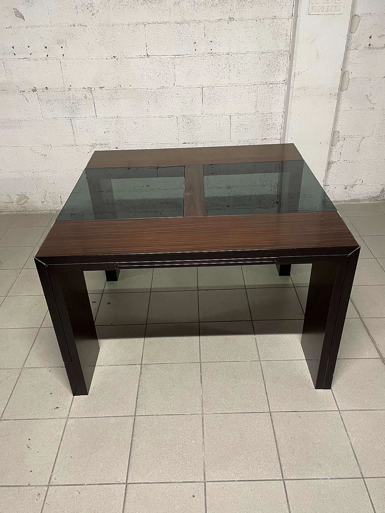 Rosewood and crystal extendable table, 1970s 17