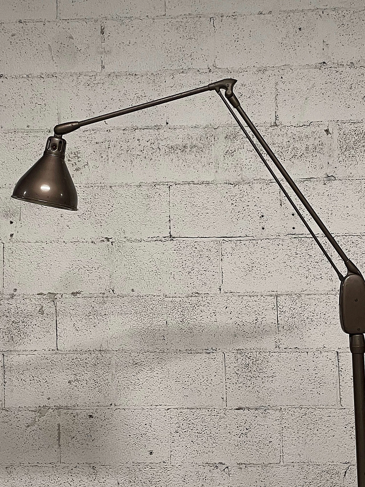 Extendable floor lamp 605 by Dazor MFG, 1950s 4