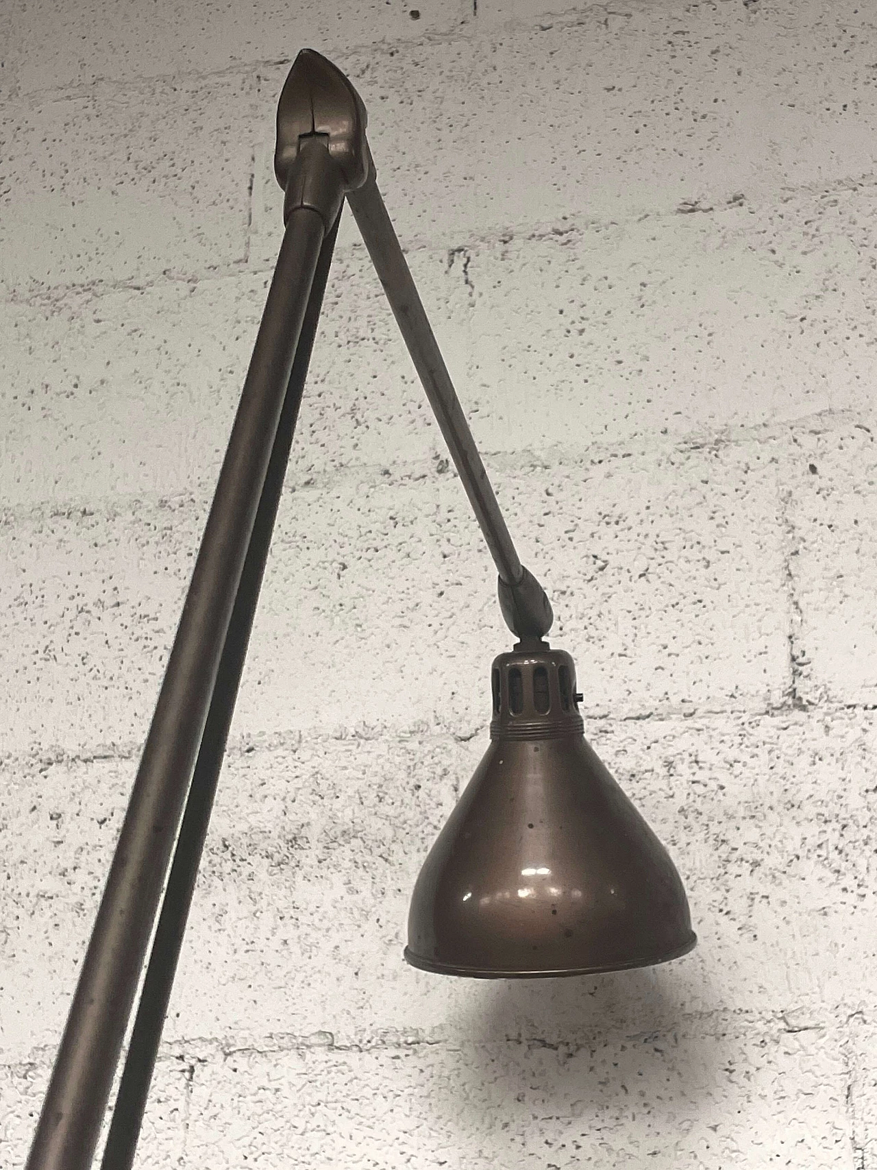 Extendable floor lamp 605 by Dazor MFG, 1950s 16